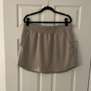 YPB NeoKnit Gray/Beige Skirt